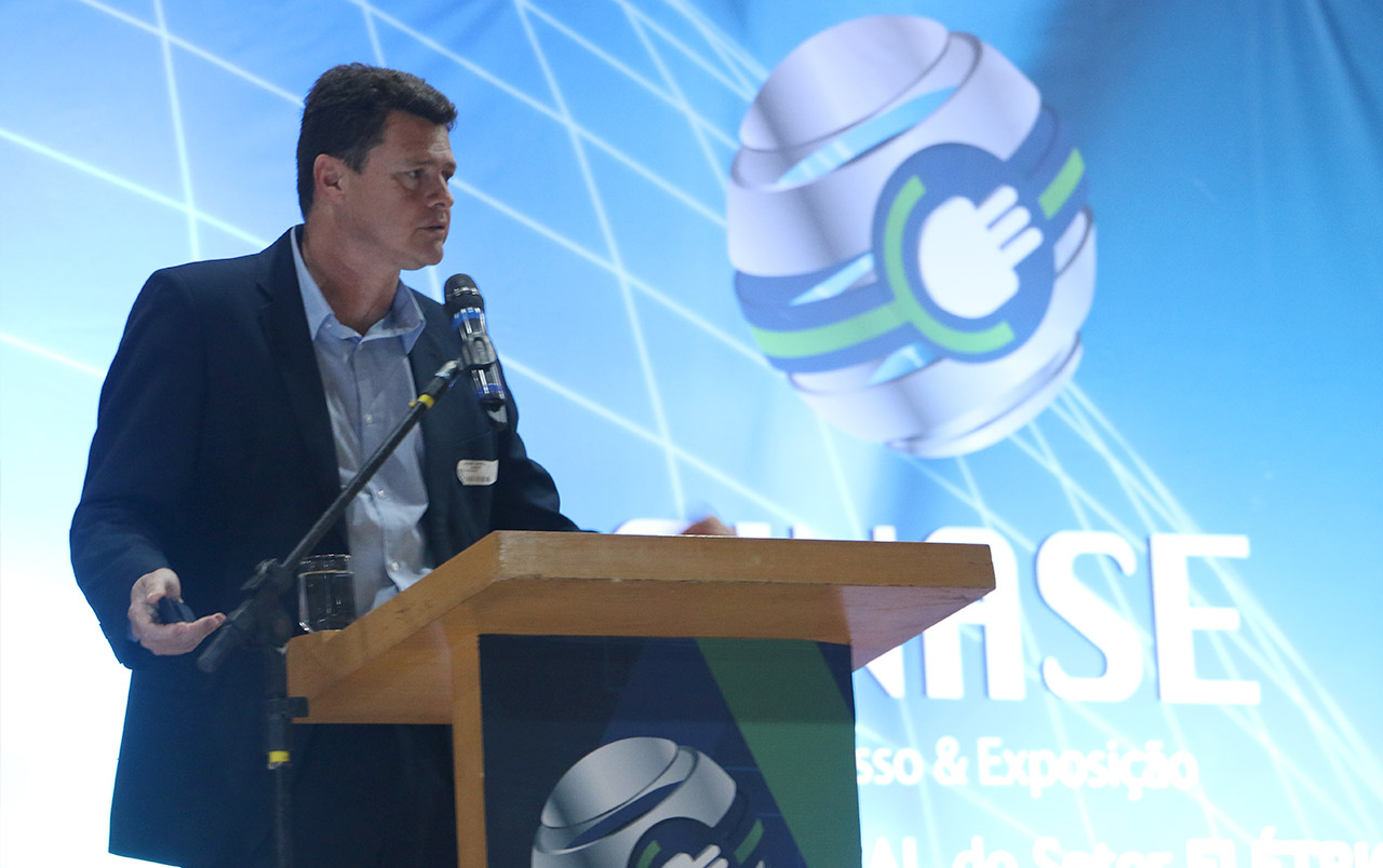 <br />
<b>Warning</b>:  Undefined variable $recent in <b>/home/u768869288/domains/laisdev.com/public_html/wp-content/themes/clamper/page-todos-os-posts.php</b> on line <b>83</b><br />
<br />
<b>Warning</b>:  Trying to access array offset on value of type null in <b>/home/u768869288/domains/laisdev.com/public_html/wp-content/themes/clamper/page-todos-os-posts.php</b> on line <b>83</b><br />
